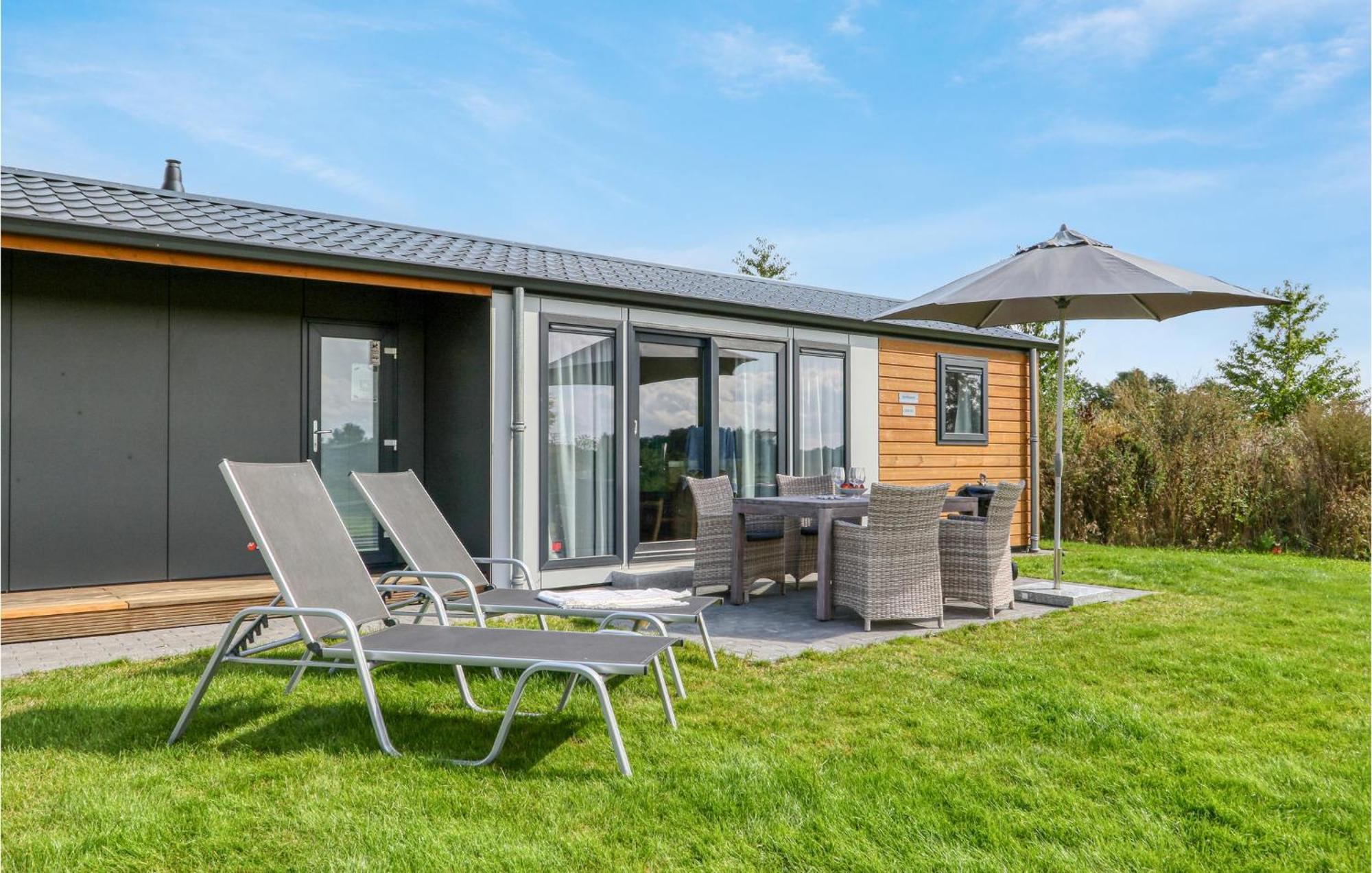 Lovely Home In Suesel With House A Panoramic View Susel Exterior foto